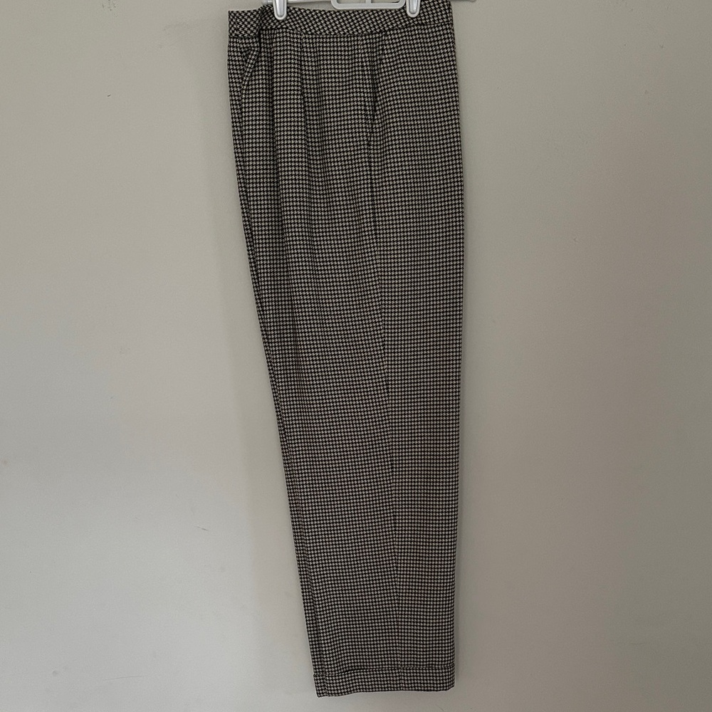 Talbots women’s Black and White Patterned Dress Pants